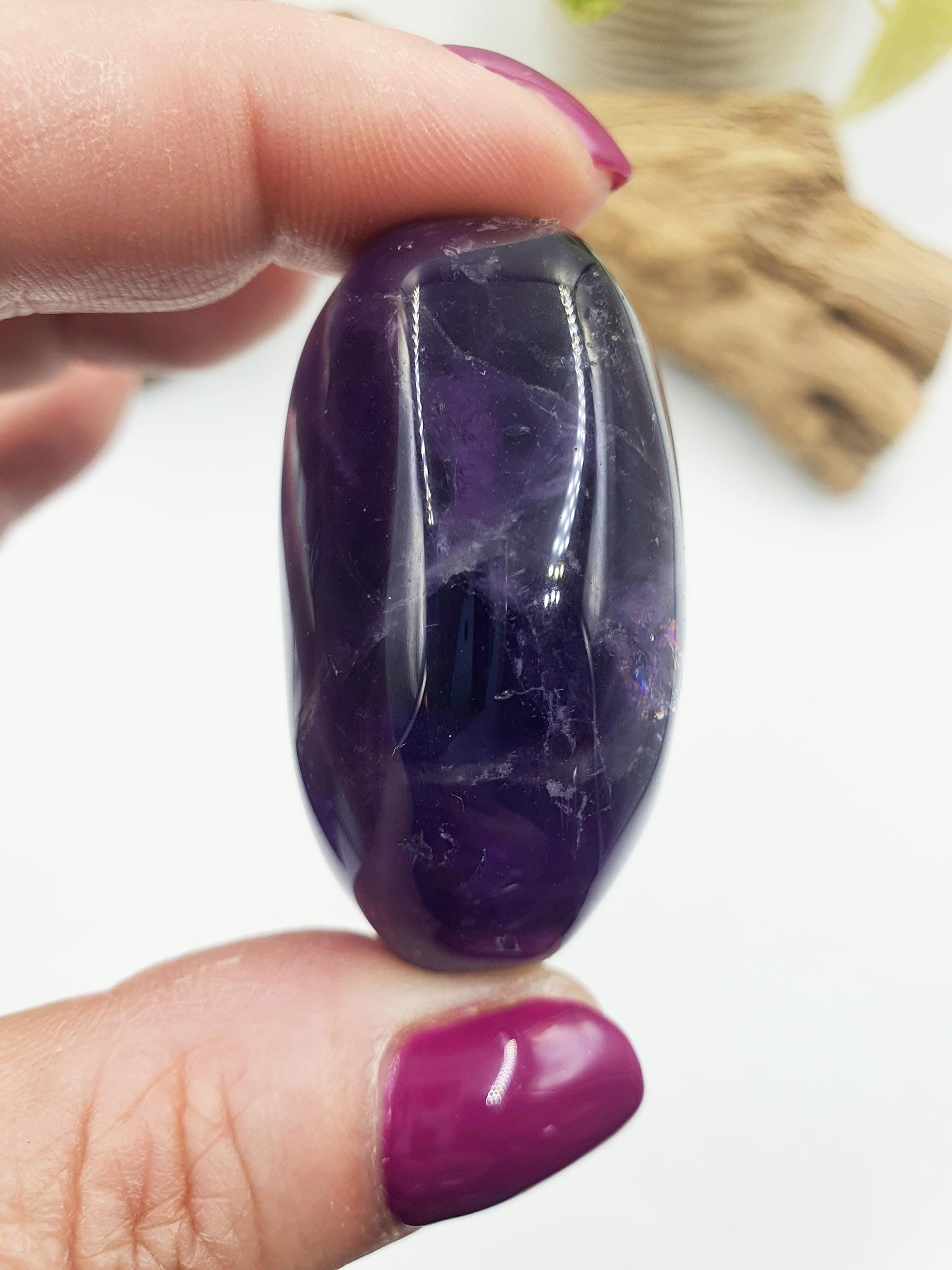 Beautiful Amethyst Palm with rainbows/ Amethyst Palm Stone / Amethyst Pocket Stone / Crystal Healing / Meditation Palm - 65g