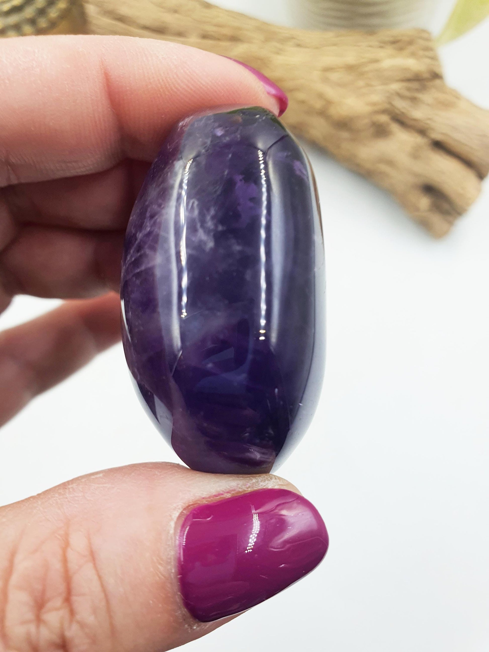 Beautiful Amethyst Palm with rainbows/ Amethyst Palm Stone / Amethyst Pocket Stone / Crystal Healing / Meditation Palm - 65g