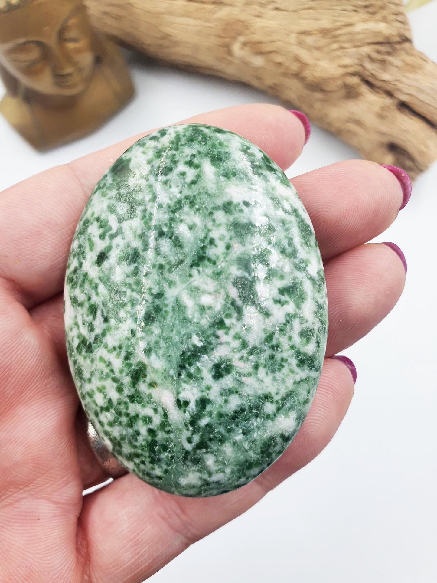 Tree Agate Palm / Tree Agate Palm Stone / Grass Agate Palm / Reiki Crystal Palm / Meditation Palm - 95g