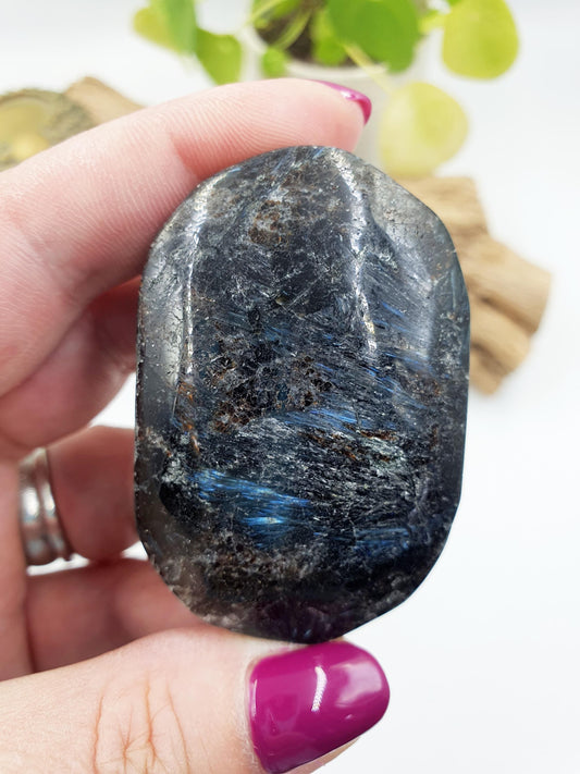 Large Astrophyllite Palm / Firework Palm Stone / Meditation Palm / Reiki Crystal Palm - 110g
