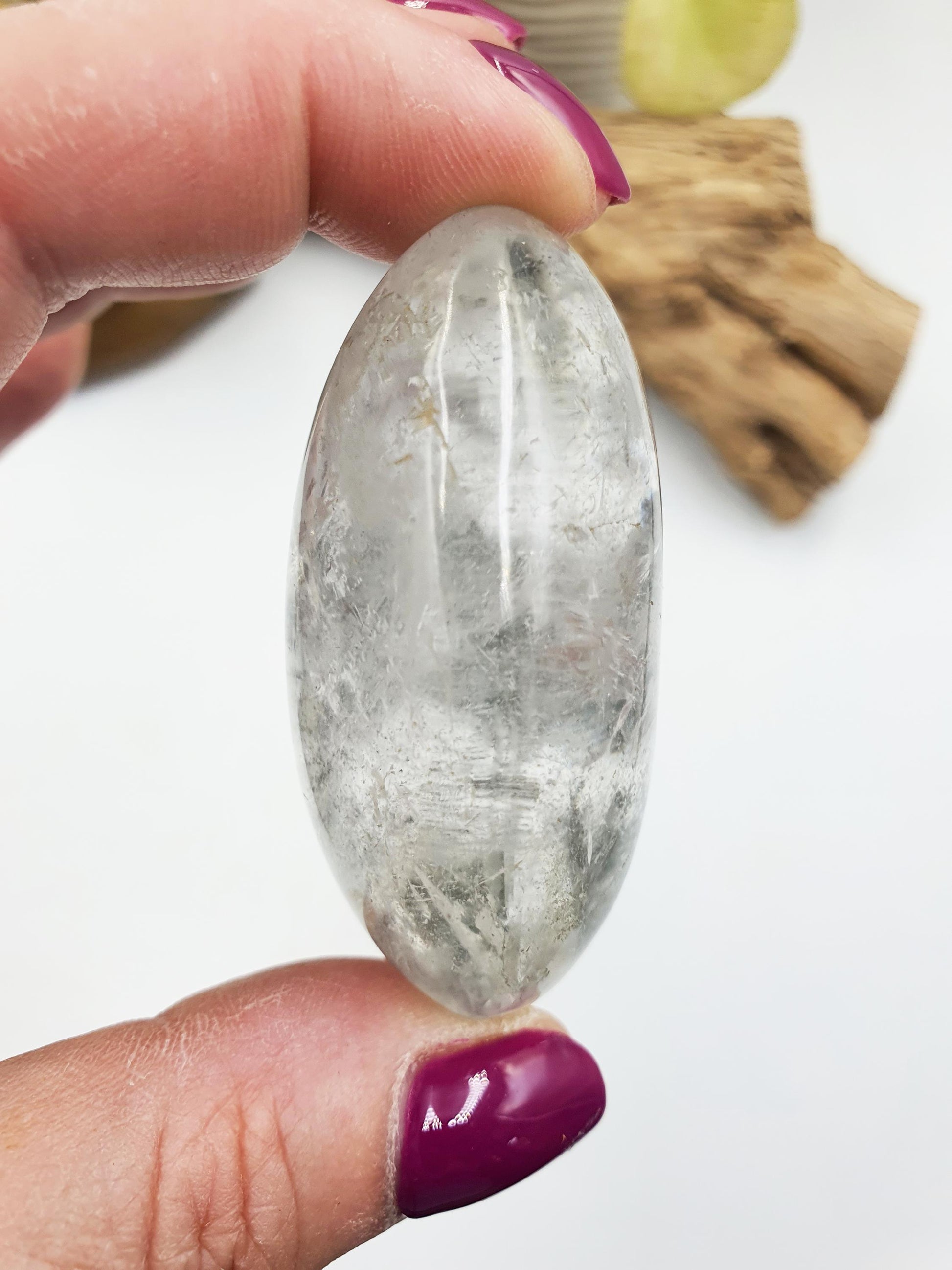 Clear Quartz Palm with unique and shimmering inclusions / Clear Quartz Palm Stone / Meditation Palm / Reiki Crystal Palm - 90g