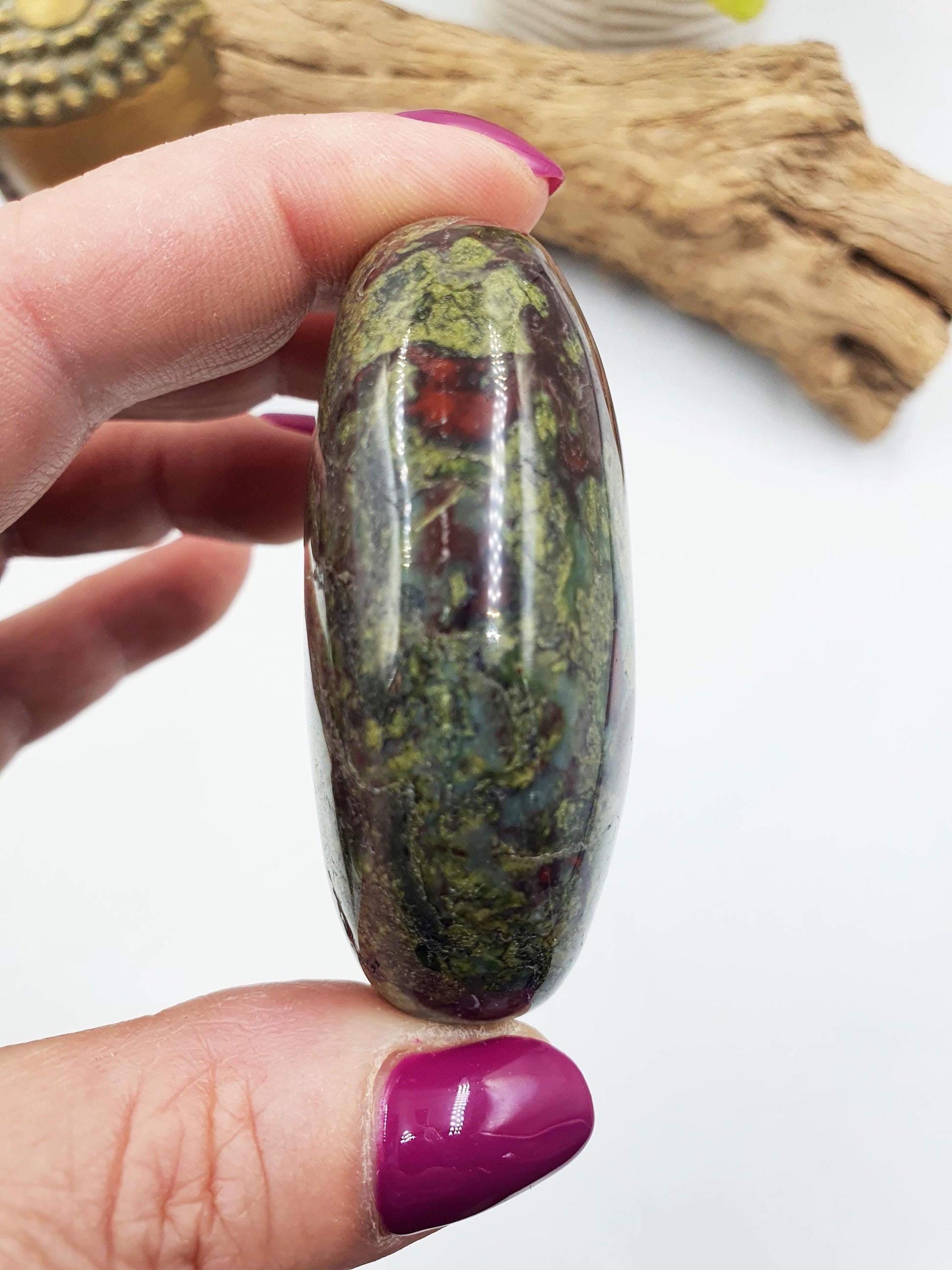 Dragon's Blood Palm / Dragon Blood Palm Stone / Dragon Blood Meditation Palm / Reiki Crystal Palm - 120g