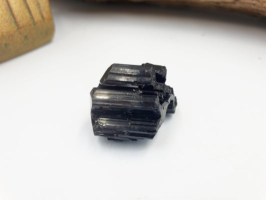 High Grade Flashy Raw Black Tourmaline Piece / Raw Sparkly Tourmaline / Raw Crystal / Tourmaline Specimen / Pendant Making - 10g