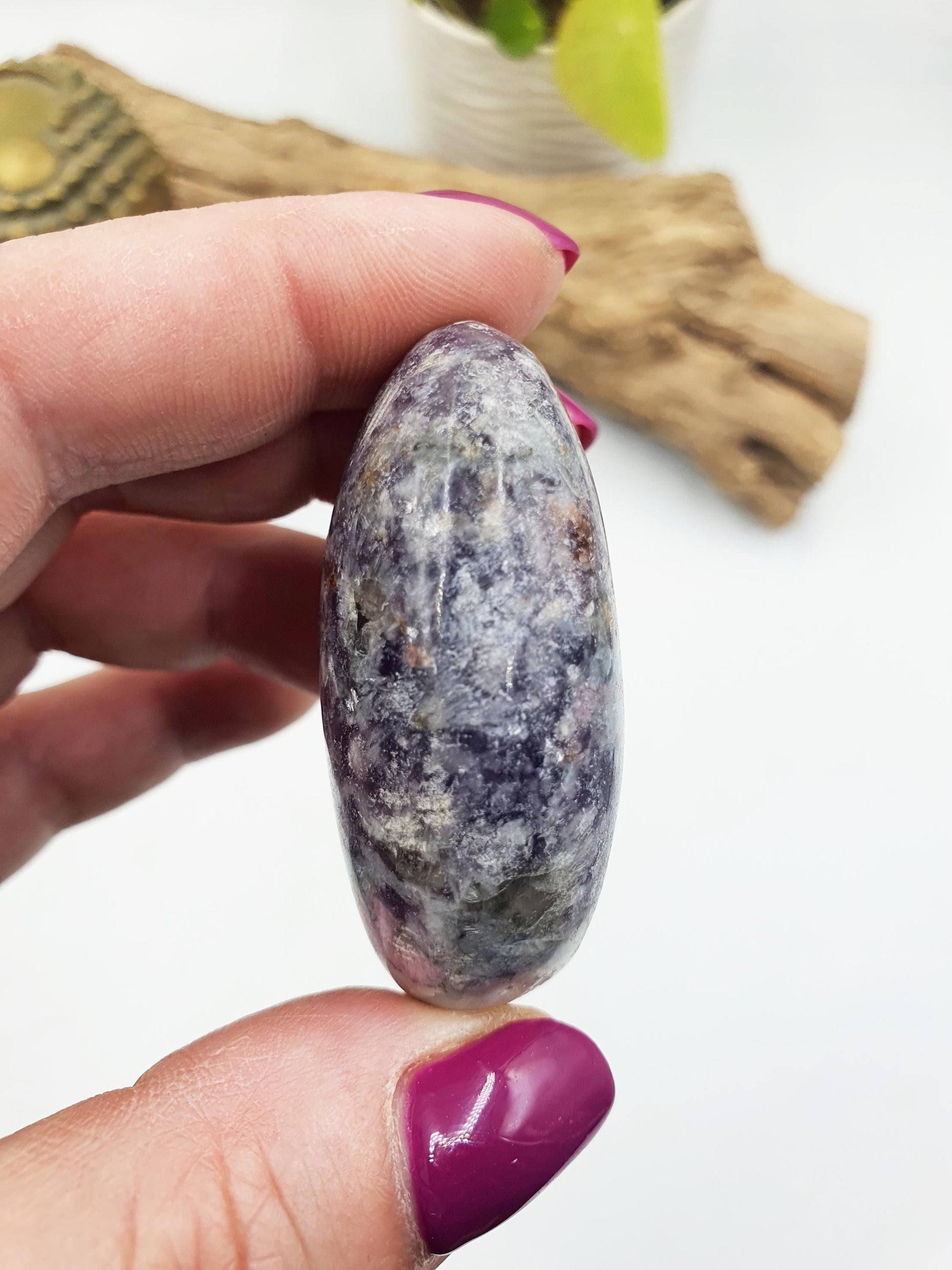 Sparkly Unicorn Stone Palm / Unicorn Palm Stone / Pegmatite Palm / Pocket Crystal / Meditation Palm - 55g