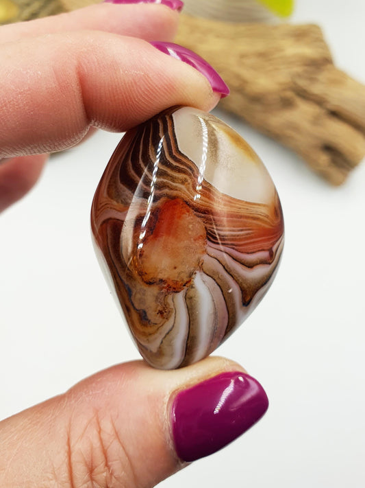 Beautiful Sardonyx Palm / Sardonyx Palm Stone / Healing Palm / Meditation Palm / Reiki Crystal / Banded Palm - 40g
