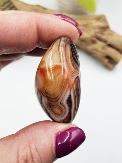 Beautiful Sardonyx Palm / Sardonyx Palm Stone / Healing Palm / Meditation Palm / Reiki Crystal / Banded Palm - 40g