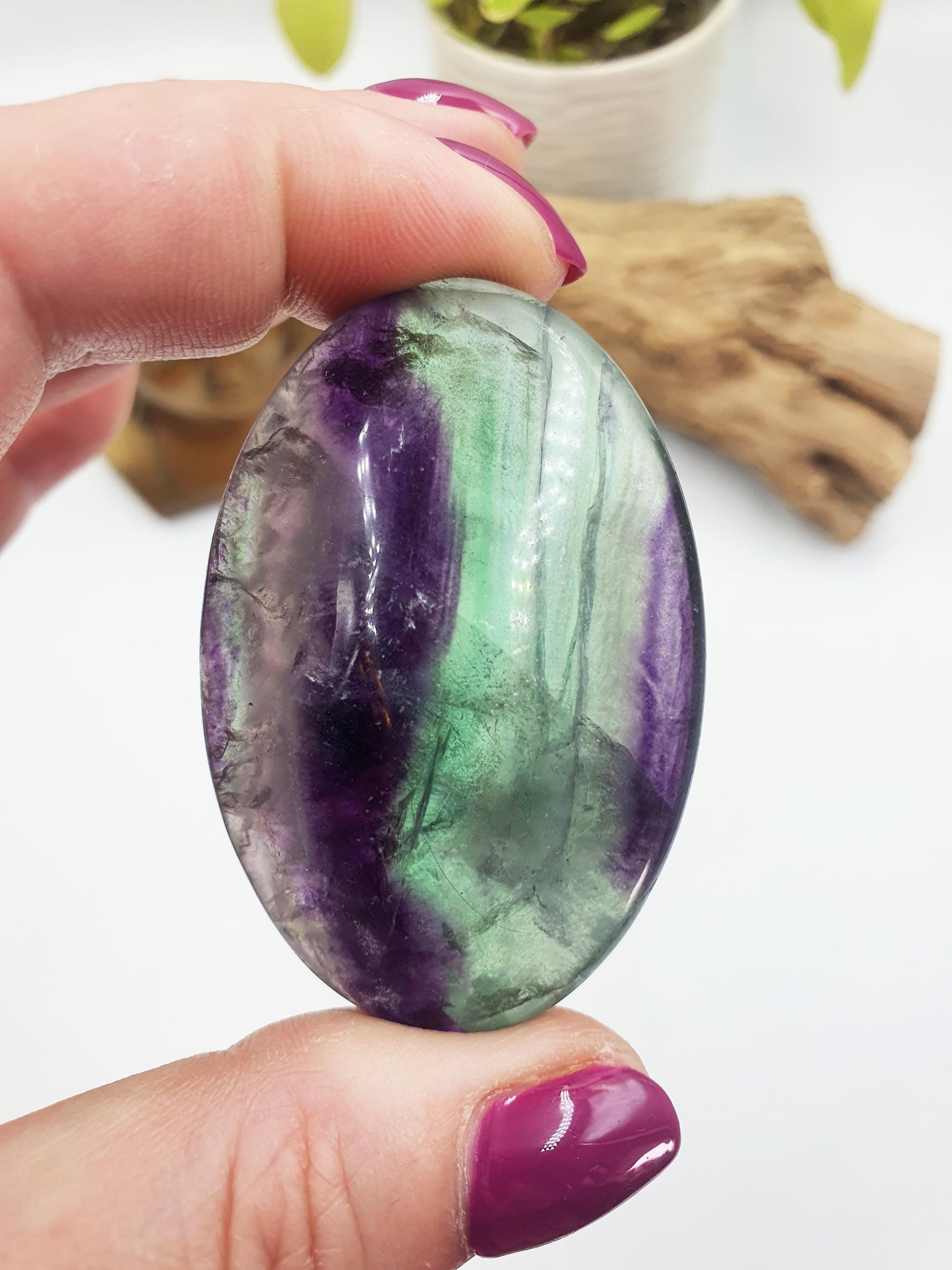 Beautiful Fluorite Palm with large rainbow / Fluorite Palm Stone / Purple and Green Fluorite Palm Stone / Reiki Crystal Palm - 60g