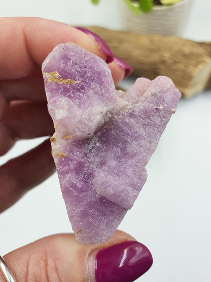 Raw Kunzite Specimen - Natural Heart Chakra & Emotional Healing Crystal - 120g