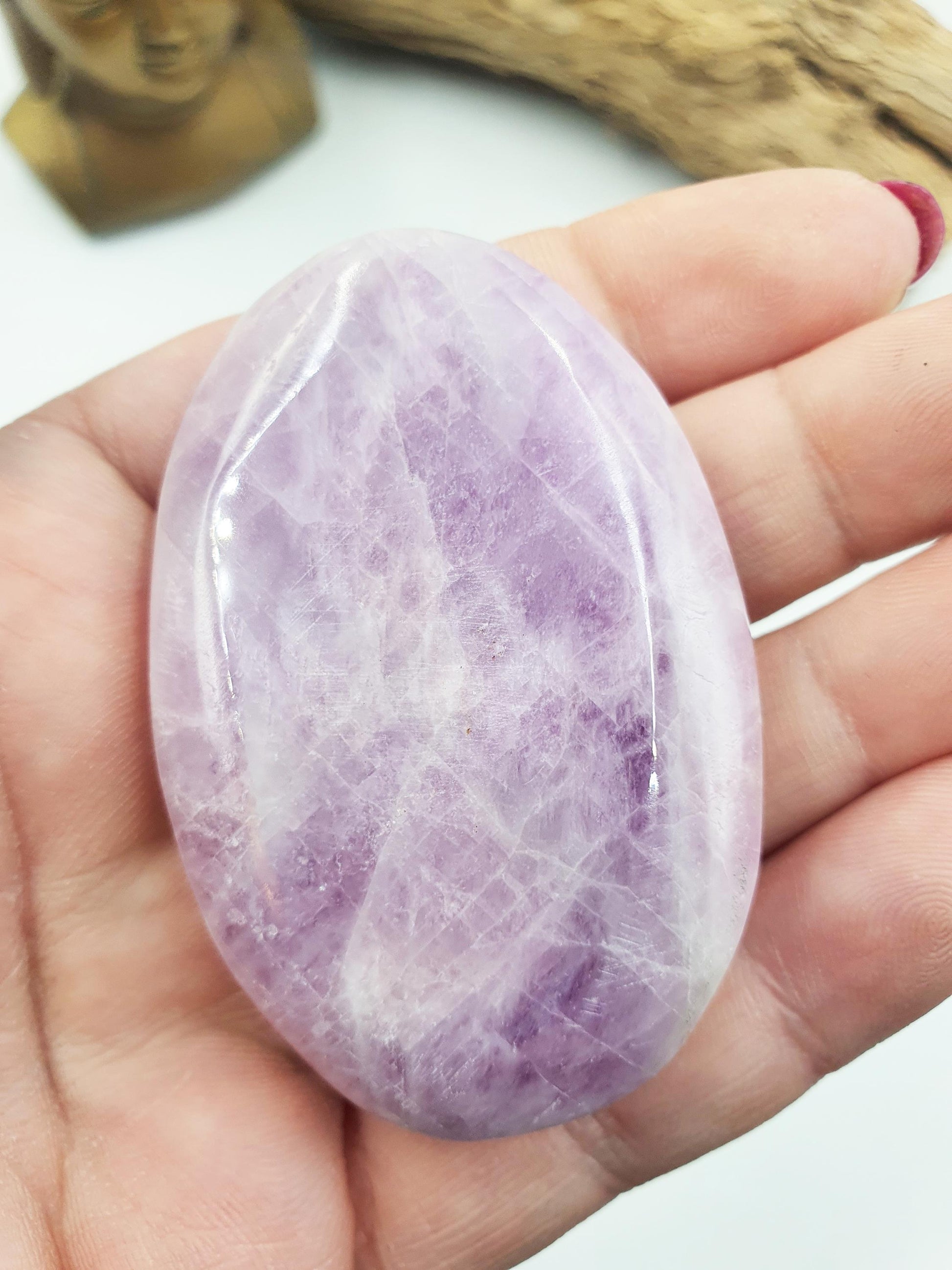 Beautiful Kunzite Crystal Palm / Kunzite Palm Stone / Pocket Crystal / Meditation Palm / Reiki Crystal Palm - 85g