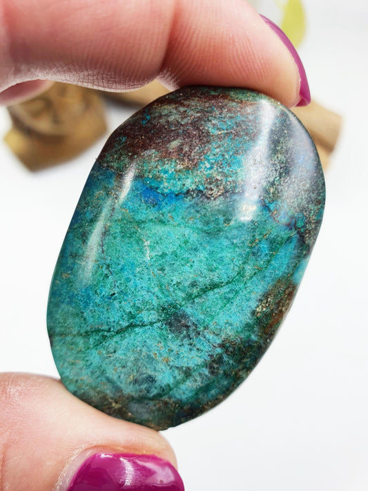 Beautiful Phoenix Turquoise Palm / Phoenix Stone Palm Stone / Meditation Palm / Reiki Crystal Palm - 50g