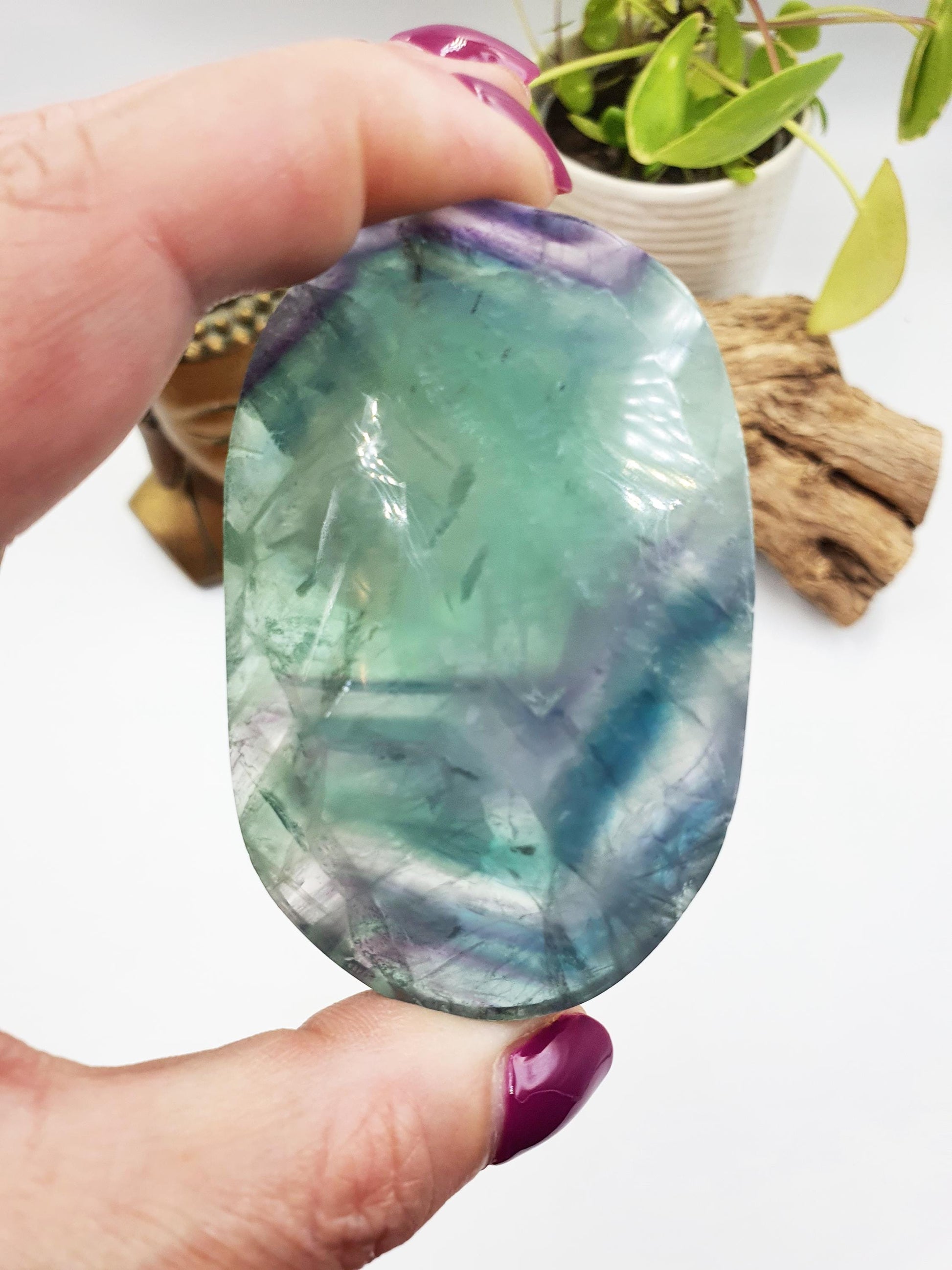 Large Flashy Fluorite Palm with rainbows / Fluorite Palm Stone / Purple and Green Fluorite Palm Stone / Meditation Palm - 135g