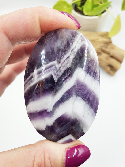 Dream Amethyst Palm / Dream Amethyst Palm Stone / Chevron Amethyst Palm / Pocket Stone / Amethyst Meditation Palm / Reiki Crystal Palm- 95g