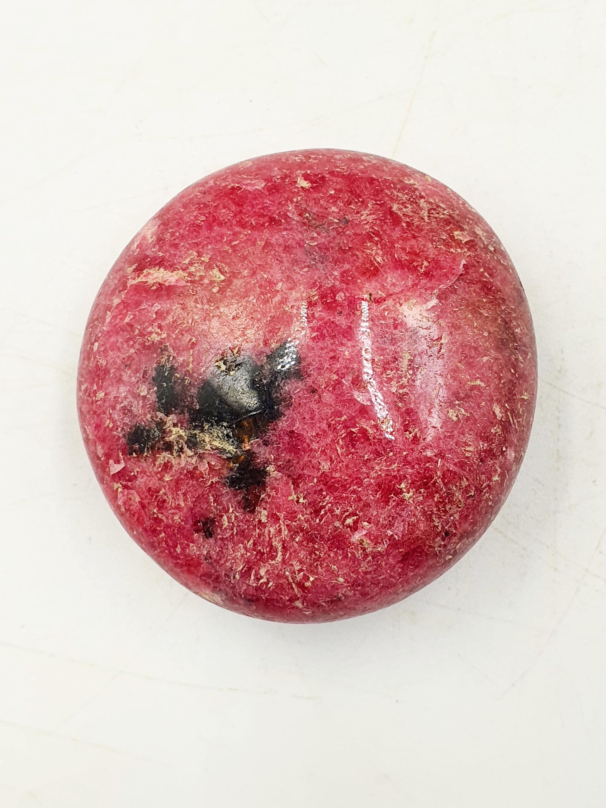 Round Rhodonite Palm Stone / Rhodonite Palm / Pocket Crystal / Meditation Palm / Reiki Crystal Palm - 95g