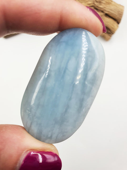Aquamarine Palm / Aquamarine Palm Stone / Pocket Stone / Meditation Palm / Reiki Crystal Palm - 40g