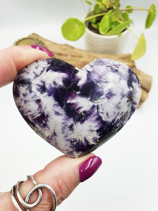 Incredible Feather Fluorite Puff Heart / Feather Fluorite Crystal Heart / Fluorite Heart / Crystal Heart - 170g