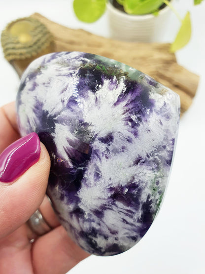 Incredible Feather Fluorite Puff Heart / Feather Fluorite Crystal Heart / Fluorite Heart / Crystal Heart - 170g