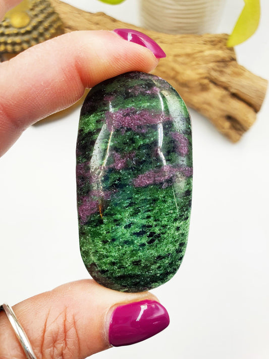 Ruby in Zoisite Palm / Ruby Zoisite Palm Stone / Anyolite Palm / Pocket Crystal / Meditation Palm / Reiki Crystal Palm - 65g