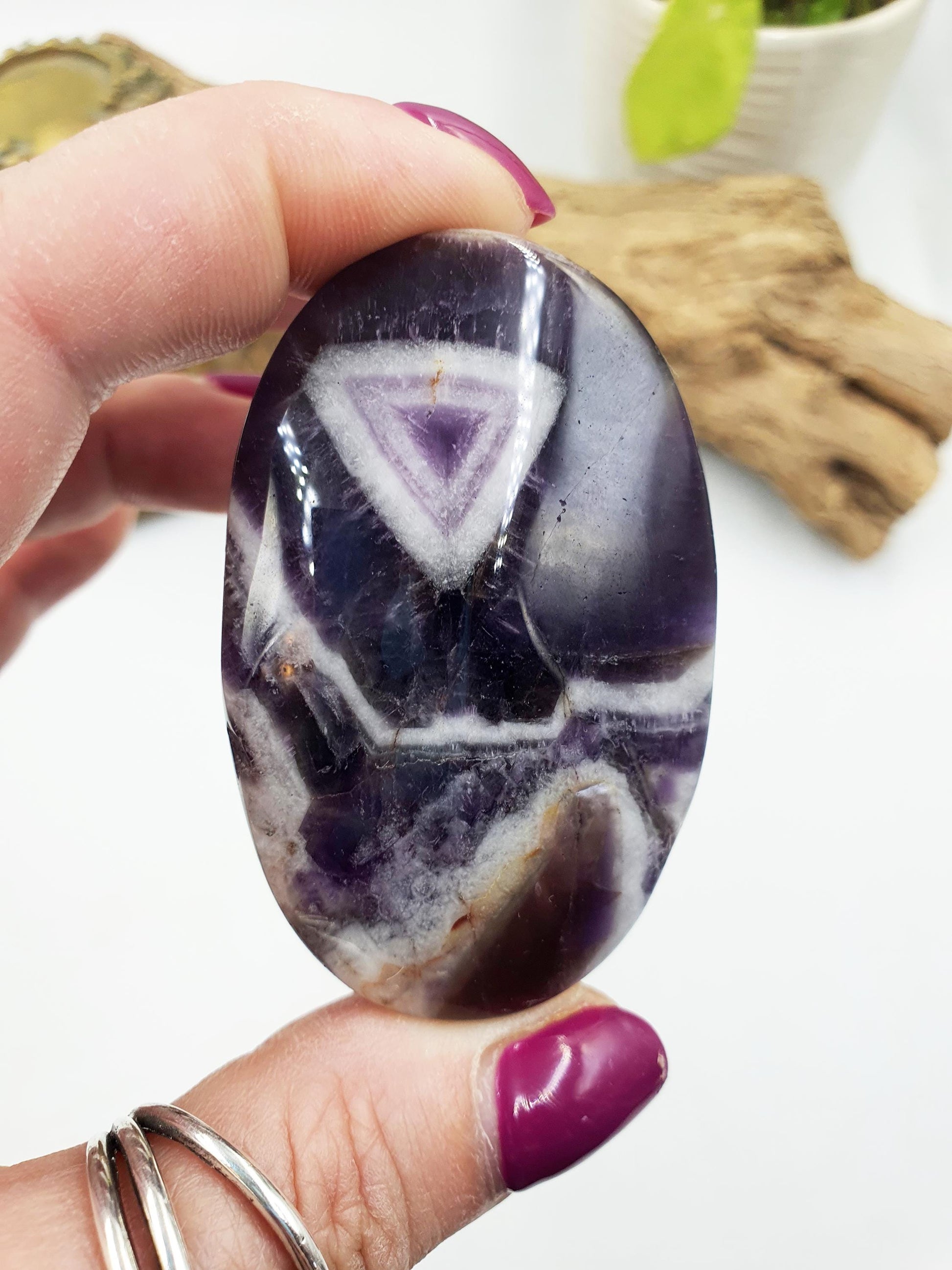Dream Amethyst Palm Stone - Intuition & Spiritual Protection Crystal - 75g