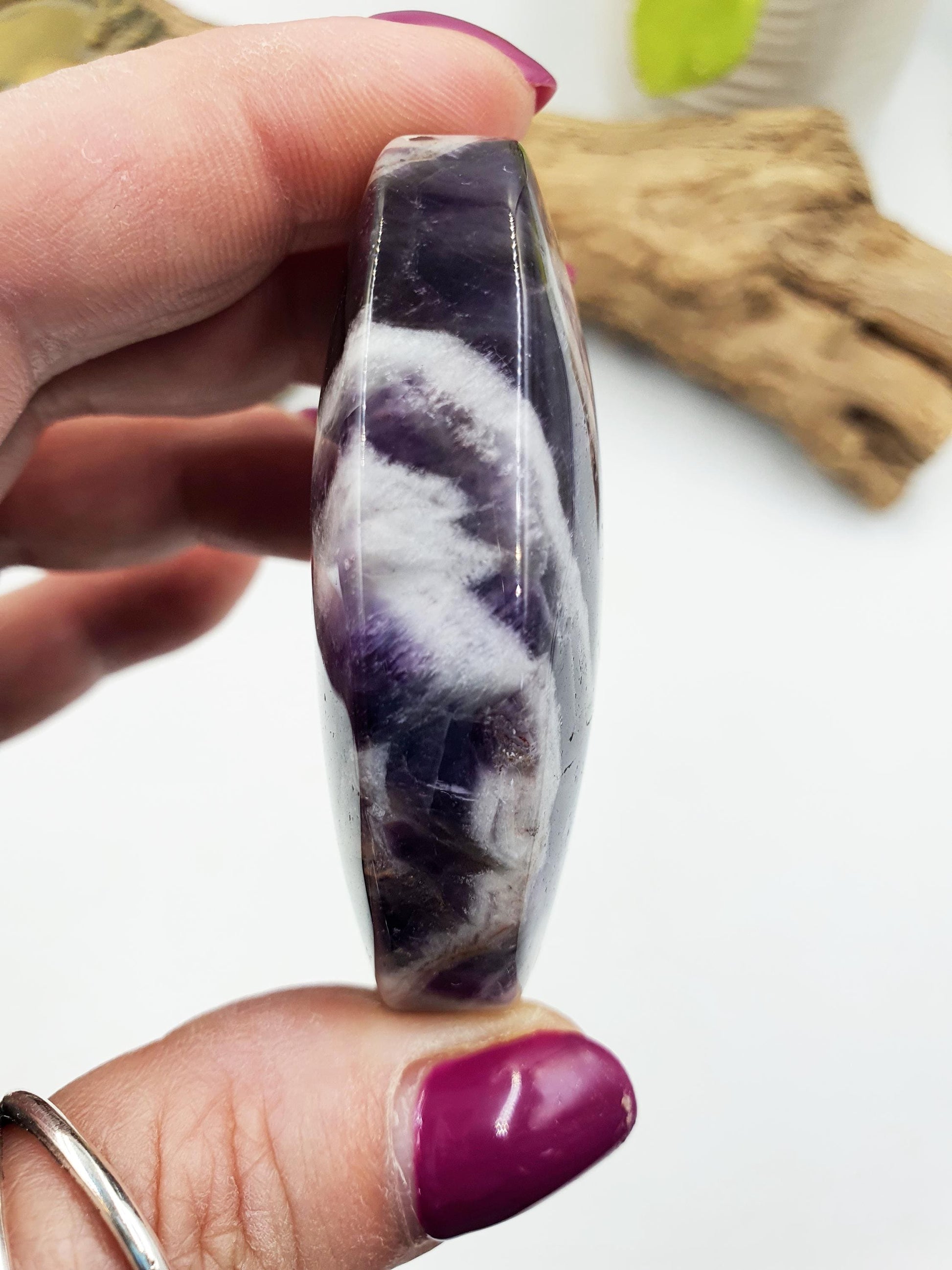 Dream Amethyst Palm Stone - Intuition & Spiritual Protection Crystal - 75g