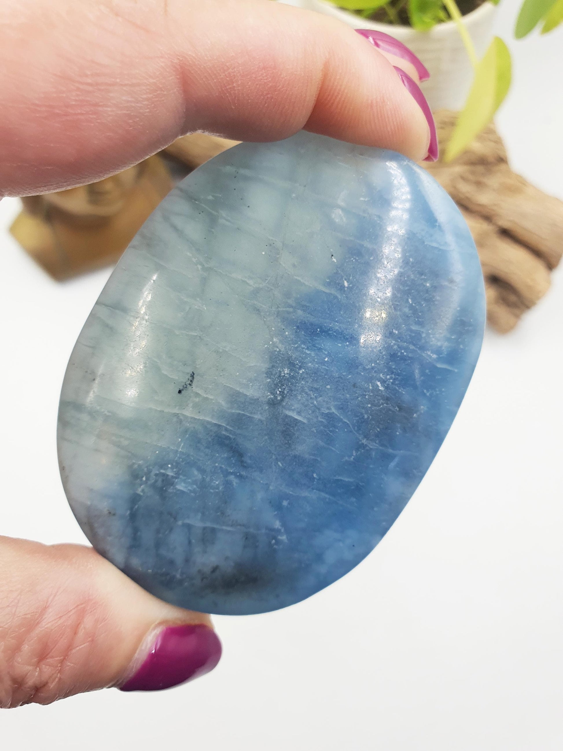 Large Aquamarine Palm Stone - Calming & Stress Relief Throat Chakra Crystal - 130g