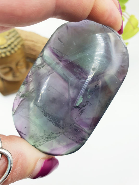 Fluorite Palm Stone with rainbows - Focus and Clarity Healing Crystal - 155g