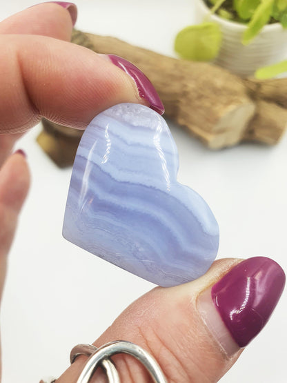 Blue Lace Agate Crystal Heart - Calming & Communication Healing Carving, 25g