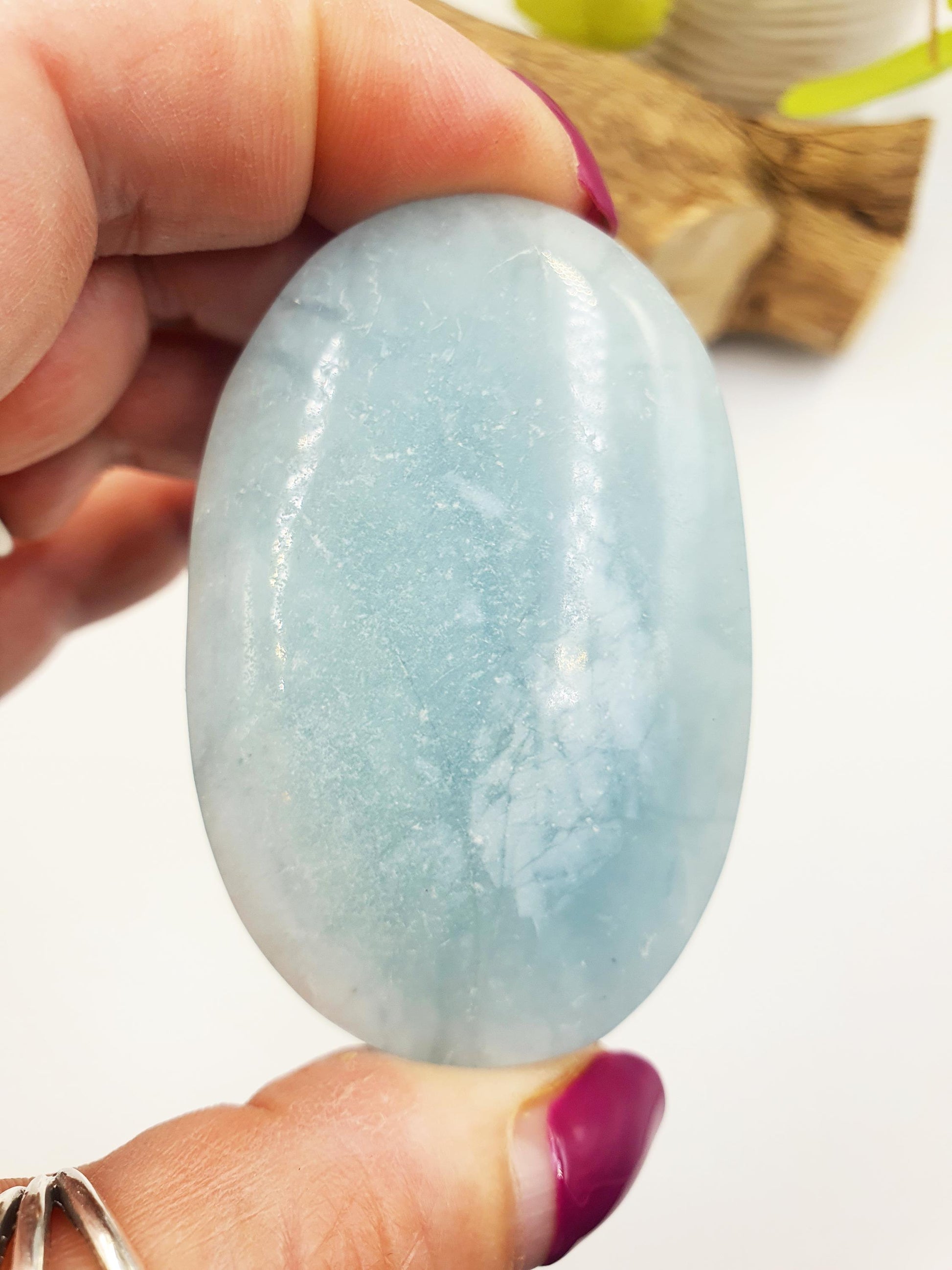 Flashy Aquamarine Palm Stone - Calming & Stress Relief Throat Chakra Crystal - 25g