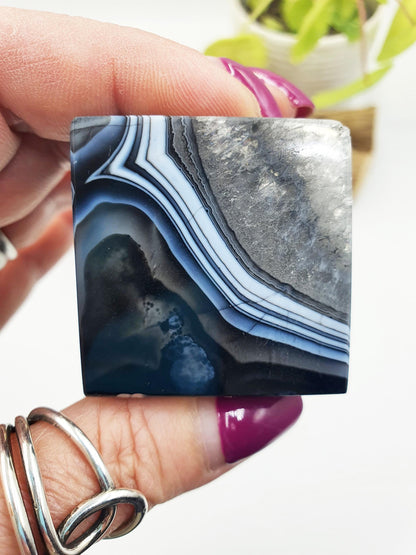 Black Banded Agate Drusy Crystal Cube - Grounding & Protection Crystal Carving,