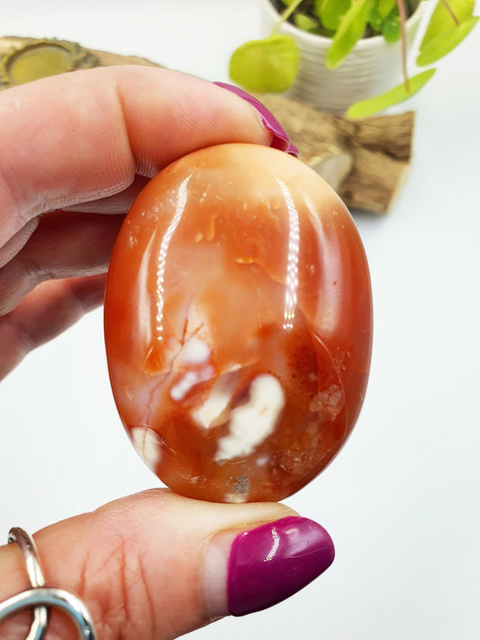 Carnelian Palm Stone - Vitality & Creative Healing Crystal - 80g