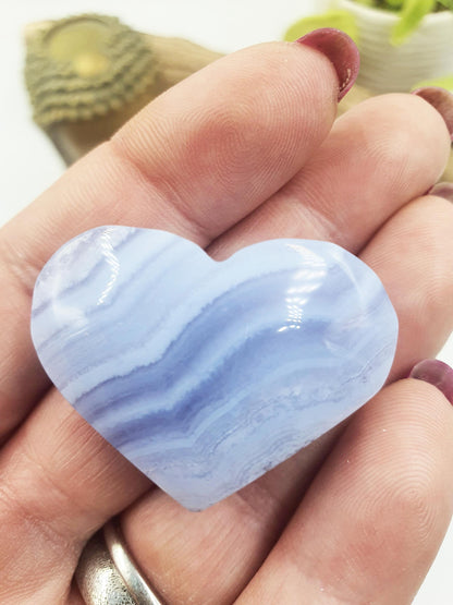 Blue Lace Agate Crystal Heart - Calming & Communication Healing Carving, 25g