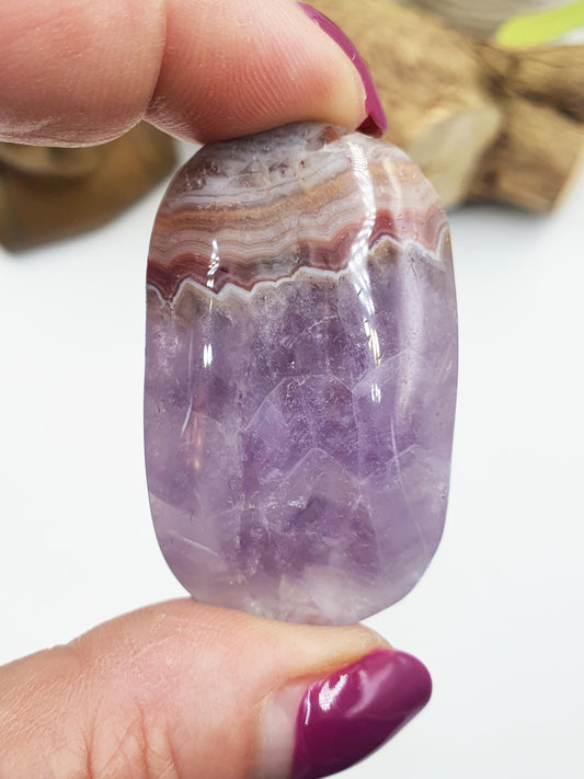 Amethyst Agate Palm Stone - Calming & Balancing Healing Crystal - 35g
