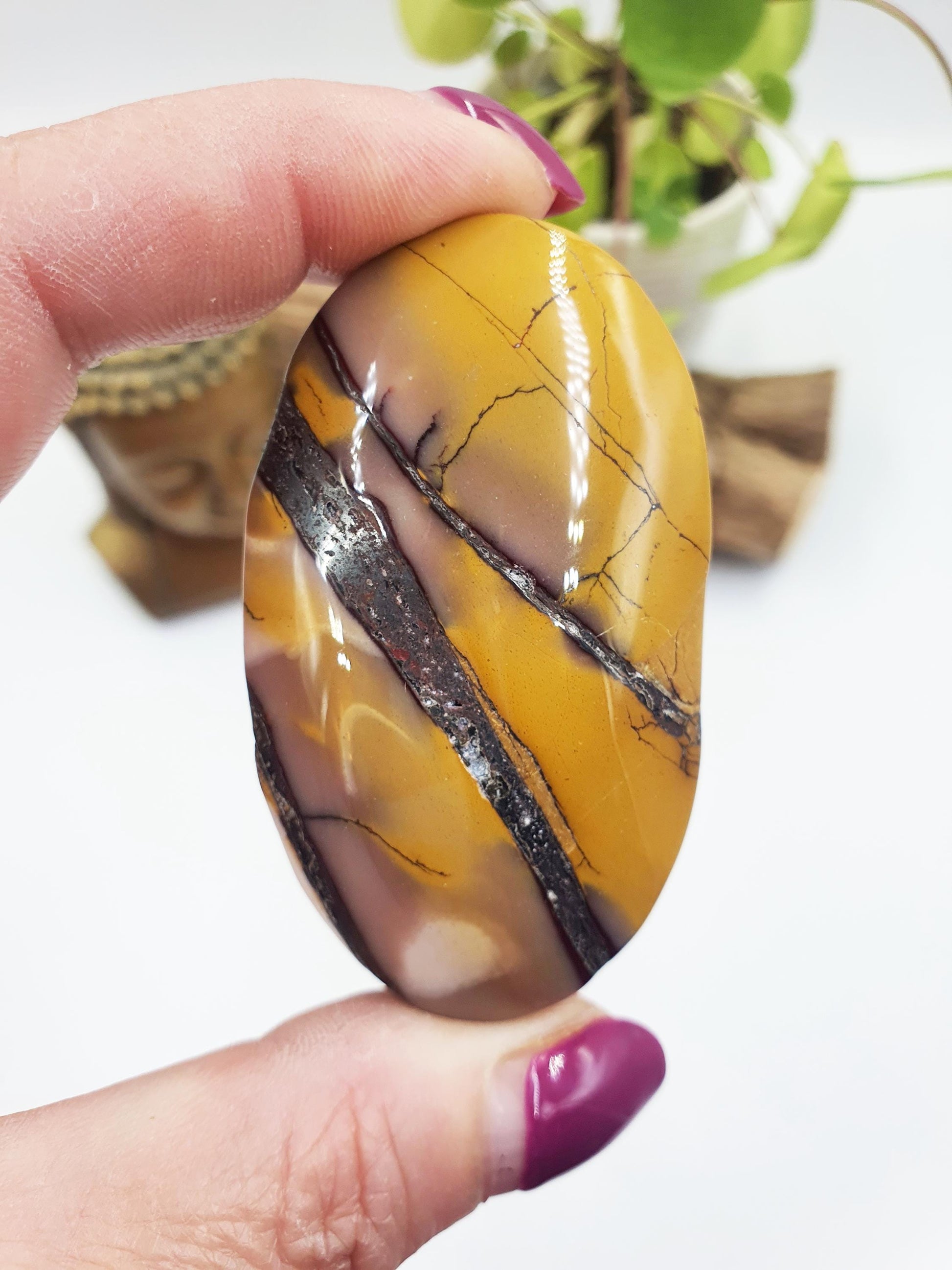 Mookaite Jasper Palm Stone - Grounding and Vitality Healing Crystal - 80g