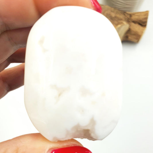 White Agate Drusy Palm Stone - Calming & Cleansing Healing Crystal - 60g