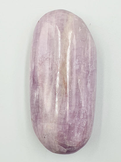 Kunzite Crystal Palm Stone - Heart Chakra & Emotional Healing Crystal - 100g