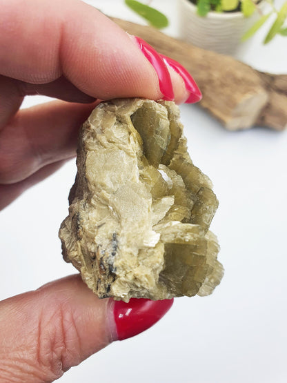Raw Siderite Specimen - Grounding & Emotional Healing Collectors Crystal - 118g