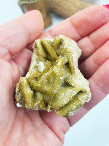 Raw Siderite Specimen - Grounding & Emotional Healing Collectors Crystal - 118g