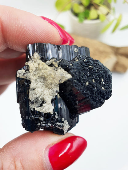 Flashy Raw Zambian Black Tourmaline Specimen - Natural Protection and Grounding Crystal - 65g