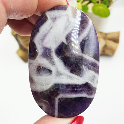 Dream Amethyst Palm Stone - Intuition & Spiritual Protection Crystal - 90g