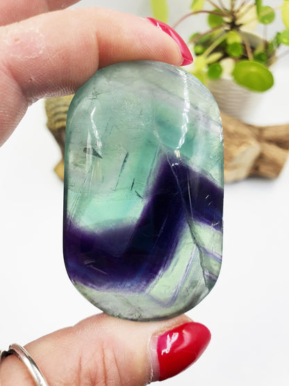 Fluorite Palm Stone - Focus and Clarity Healing Crystal - 110g