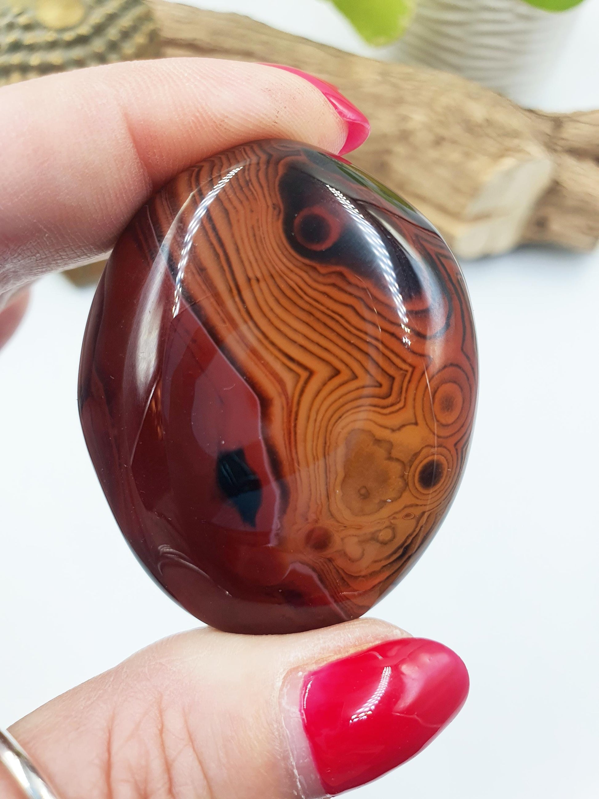 Sardonyx Palm Stone - Strength & Protection Healing, 55g