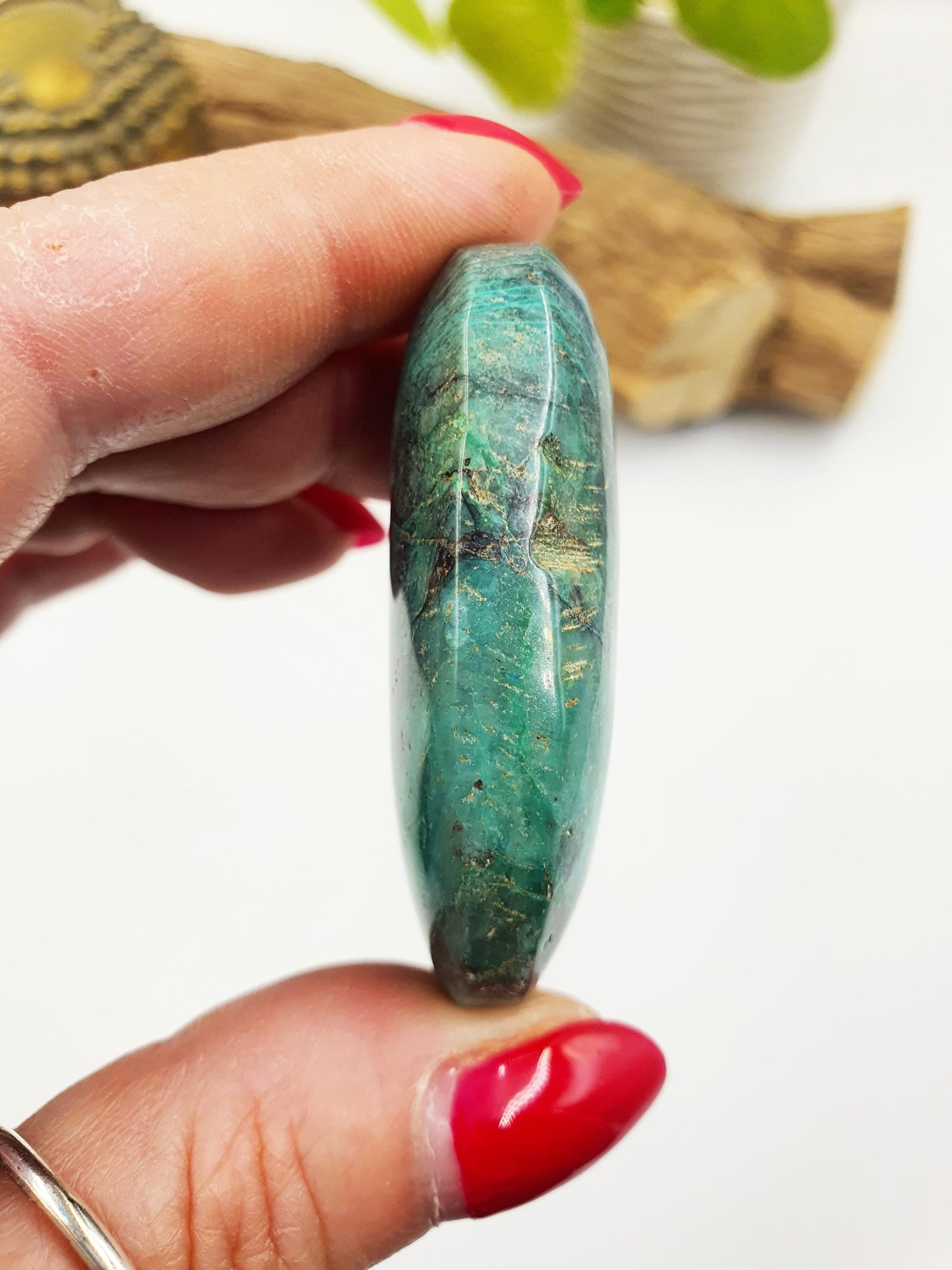 Phoenix Turquoise Palm Stone: Reiki and Meditation Crystal, 50g