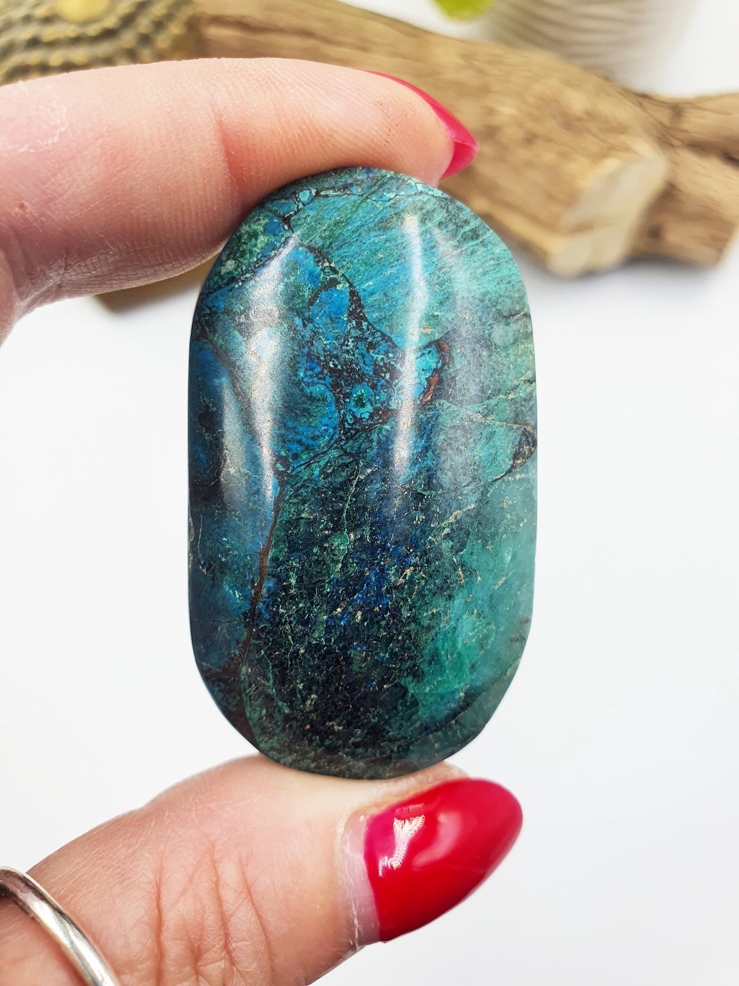 Phoenix Turquoise Palm Stone: Reiki and Meditation Crystal, 50g