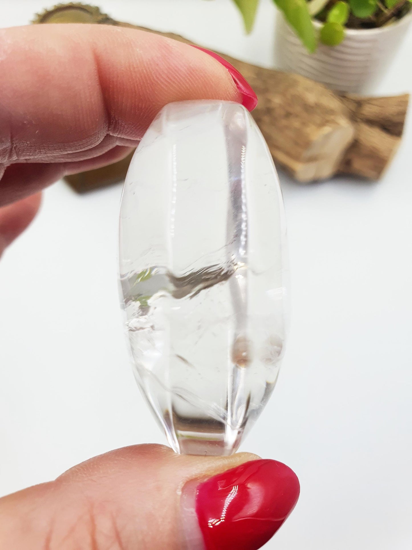 Clear Quartz Palm Stone - Energy Amplifying Healing Crystal - 80g