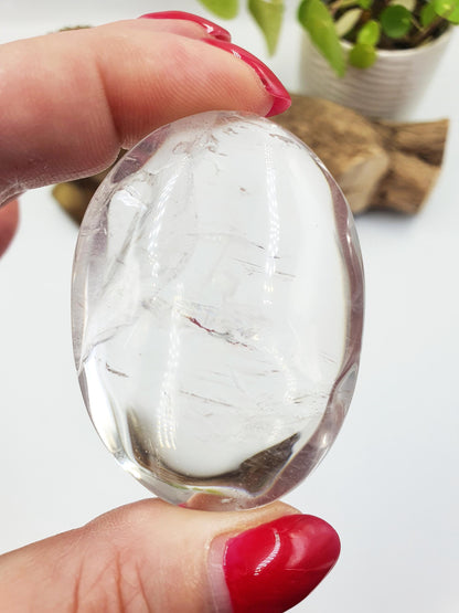 Clear Quartz Palm Stone - Energy Amplifying Healing Crystal - 80g