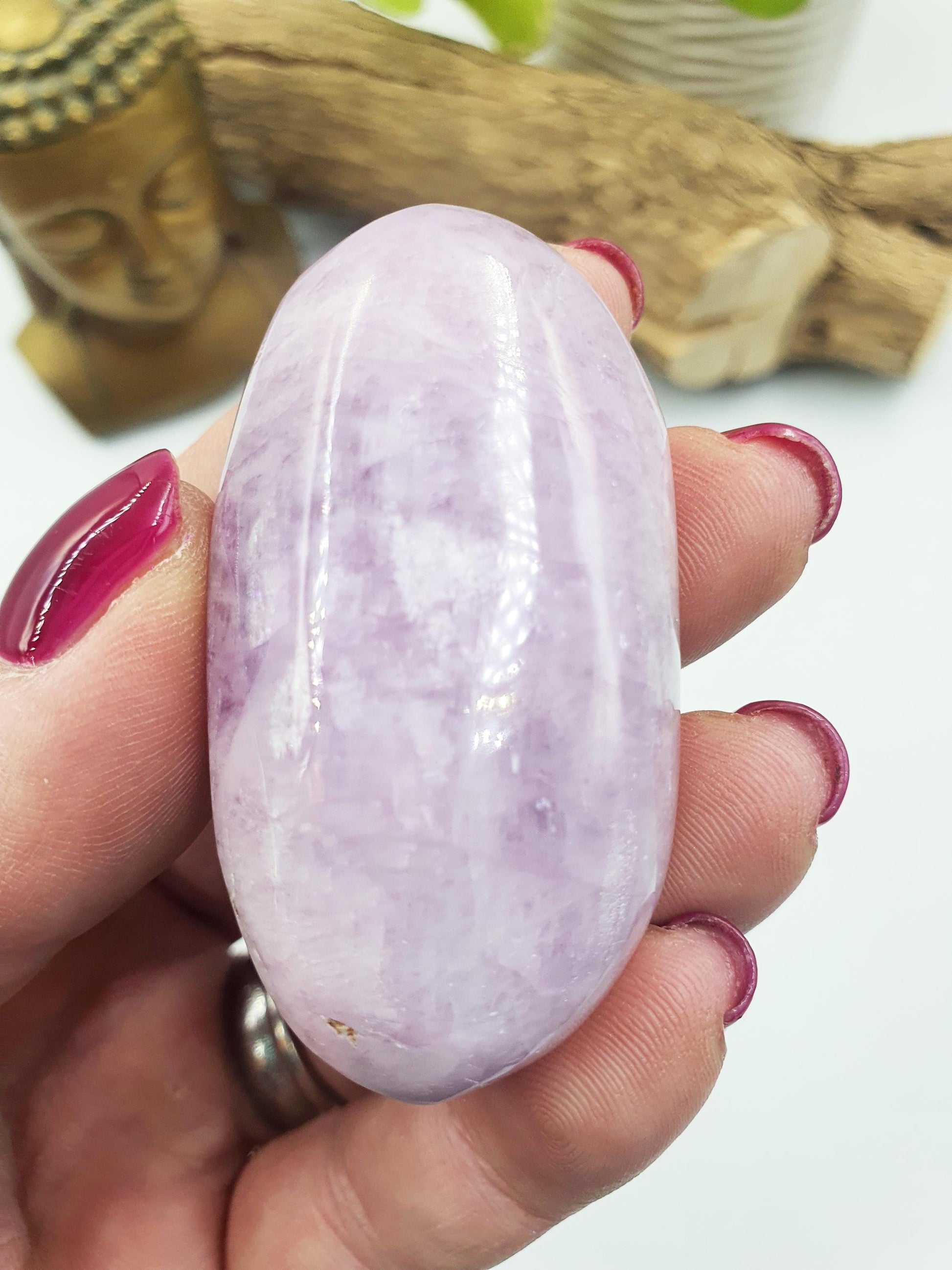 Sparkly Kunzite Crystal Palm Stone - Heart Chakra & Emotional Healing Crystal, 70g
