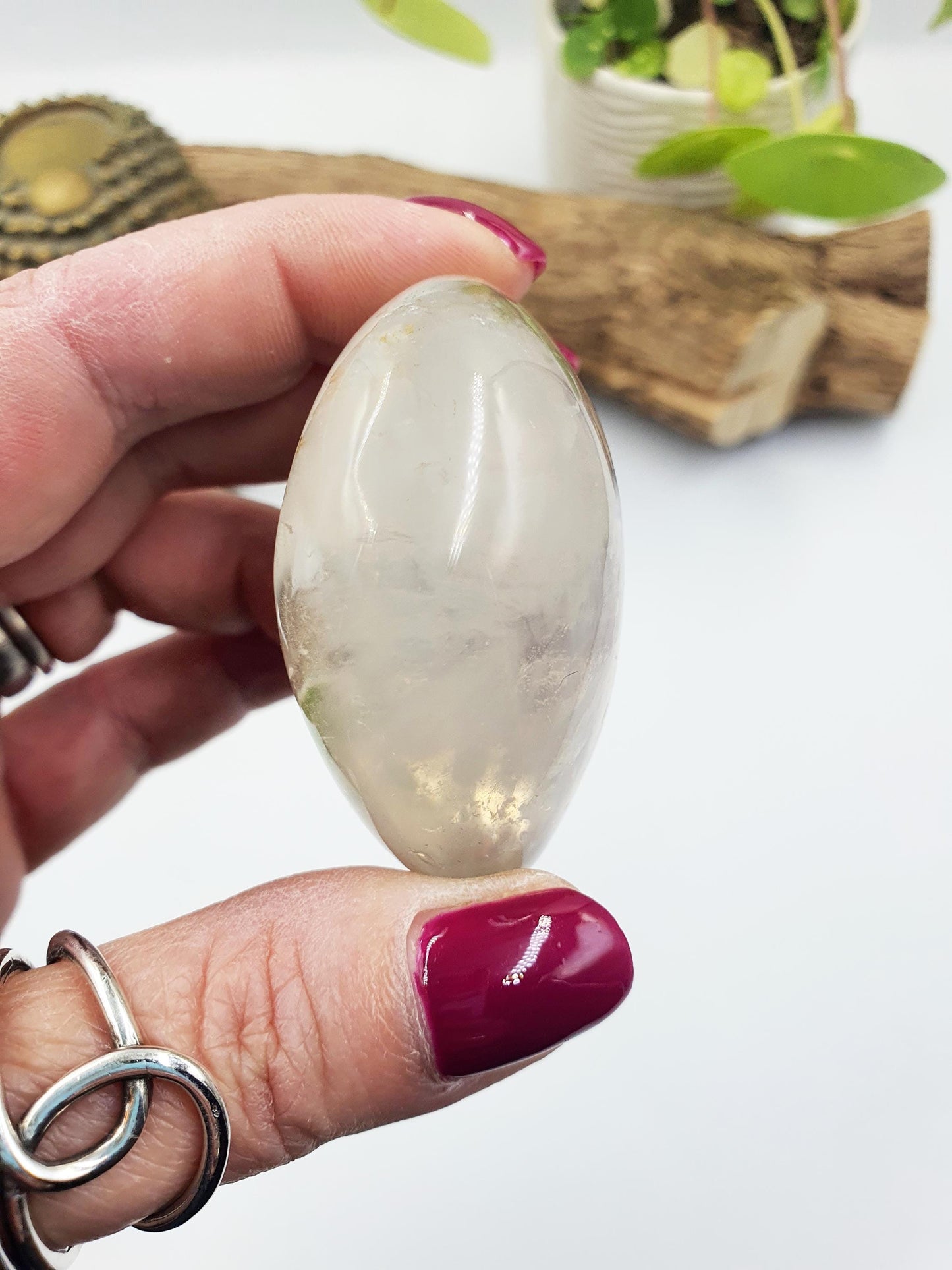 Unique Clear Quartz Palm Stone - Energy Amplifying Healing Crystal - 105g