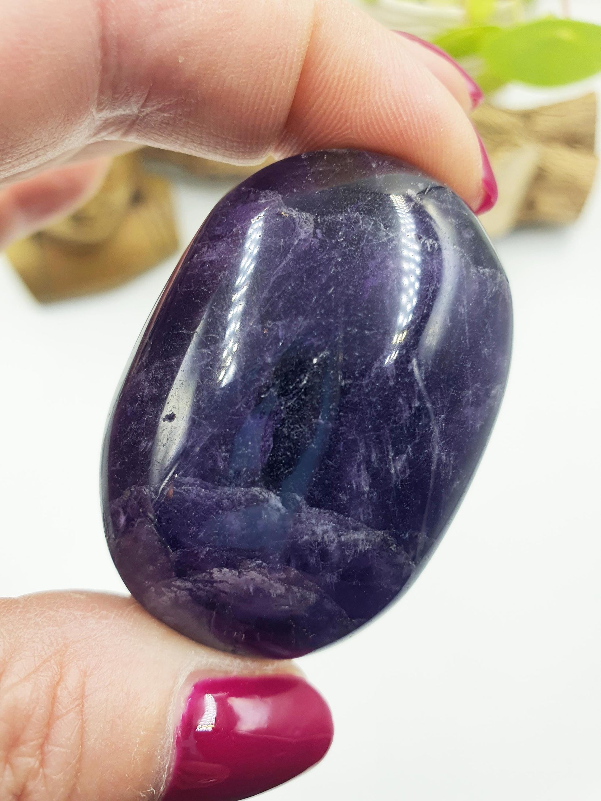 Amethyst Palm Stone - Calming & Spiritual Healing Crystal - 70g