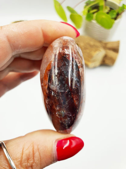 Fire Quartz (Hematoid) Palm Stone with rainbow flashes - Grounding & Vitality Crystal - 95g