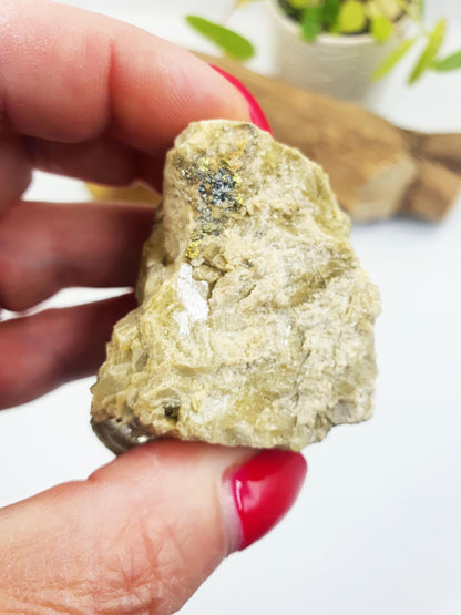 Raw Siderite Specimen - Grounding & Emotional Healing Collectors Crystal - 118g