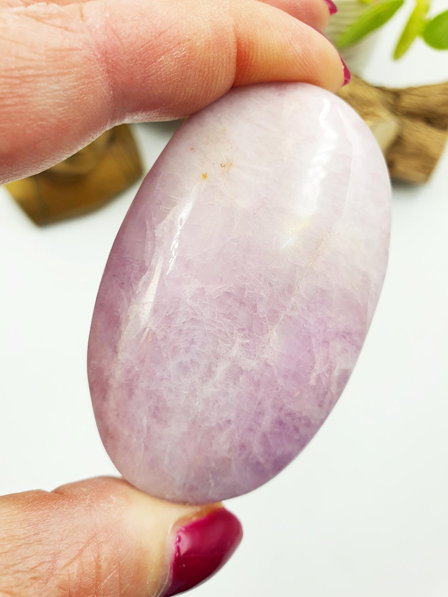 Large Kunzite Crystal Palm Stone - Heart Chakra & Emotional Healing Crystal - 90g